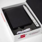 جهاز تاكت يحول أى شاشة أو مساحة عرض بروجيكتور كالحائط او السبورة البيضاء إلى سطح تفاعلى بإستخدام القلم المرفق